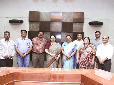 Hina Saxena With Honorable Chief Minister of Gujarat Smt. Anandiben Patel