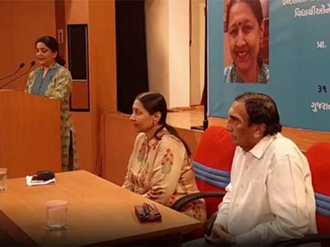 Lecture of Smt Hinaben Saxena on Mansik Tanav Parents & Students